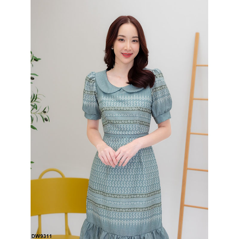 kudapy เดรสสั้นสีฟ้า/สีชมพู/สีเขียว ลายขอคอบัวชายระบาย