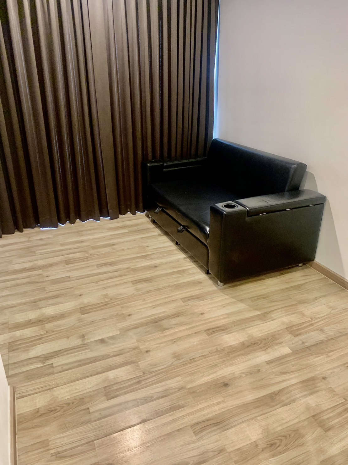 ปล่อยเช่าคอนโด นิช โมโน เจริญนคร (Niche Mono Charoen Nakorn) - ห้องมุมวิวแม่น้ำ 1ห้องนอน 1ห้องนั่งเล่น 1ห้องน้ำ - ขนาดห้อง 35 ตรม. ชั้น 20