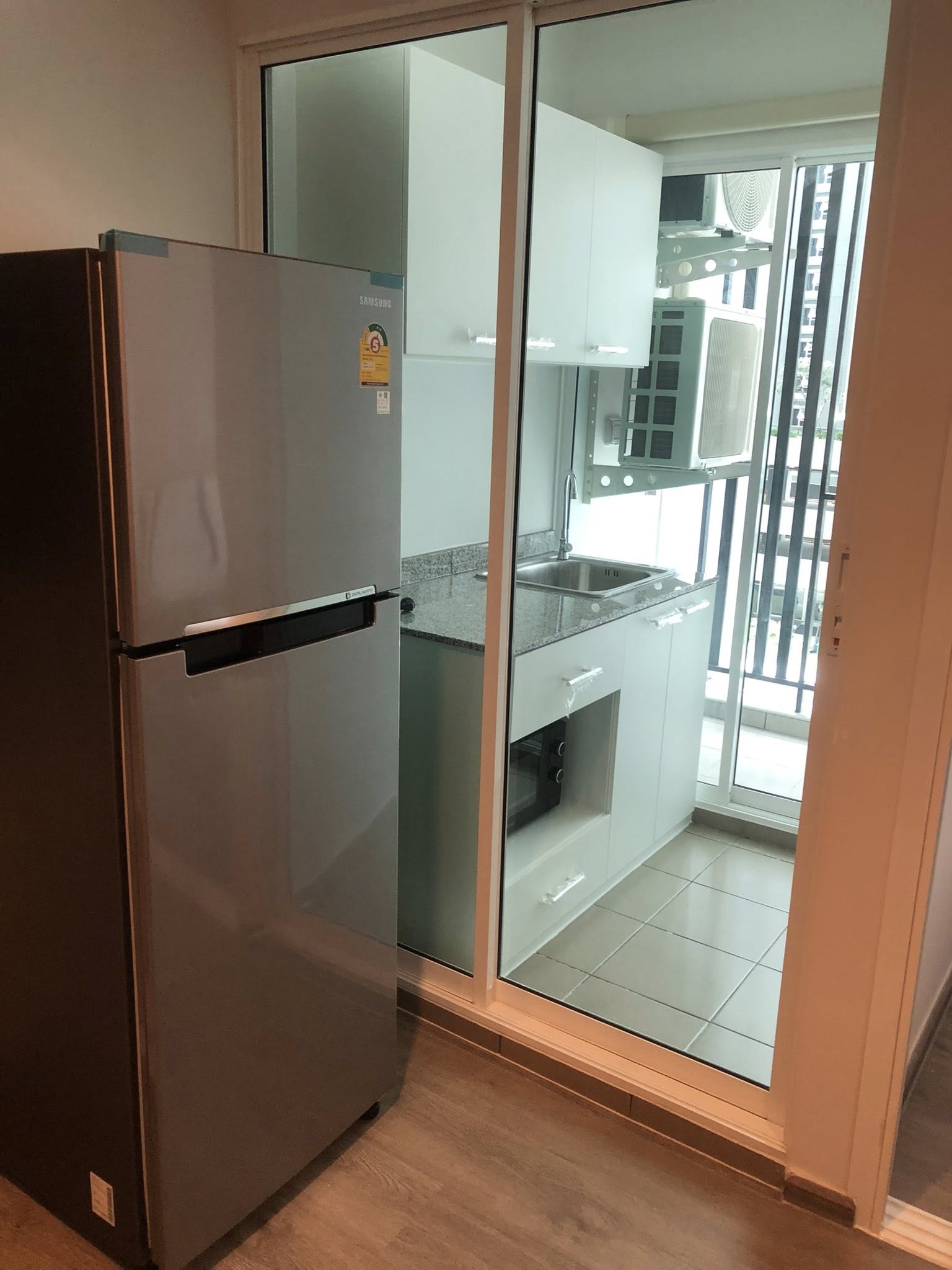 ให้เช่าคอนโด Regent home bangna (รีเจ้นท์ โฮม บางนา) 1ห้องนอน / 1ห้องน้ำ ขนาด 28 ตรม. ชั้น 5 ตึก D ค่าเช่า 9,500 ต่อเดือน รถไฟฟ้าBTSบางนา