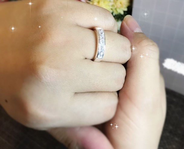 kudapy แหวนเงิน ประดับเพชร cz เม็ดเล็กไว้บนแหวน สวยๆเหมาะเอาใว้ใส่ออกงาน