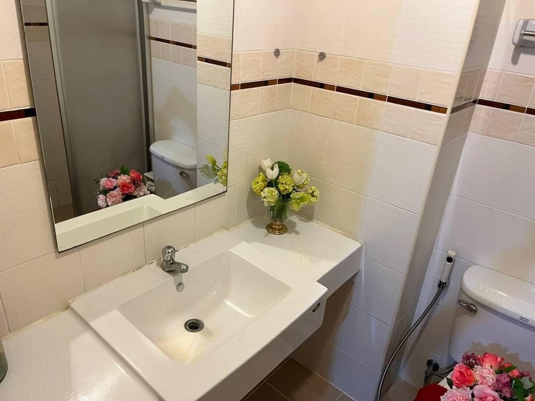 ให้เช่าคอนโด Lumpini Ville Cultural Center (ลุมพินี วิลล์ ศูนย์วัฒนธรรม) - ตกแต่งเฟอร์ครบมีเครื่องซักผ้า