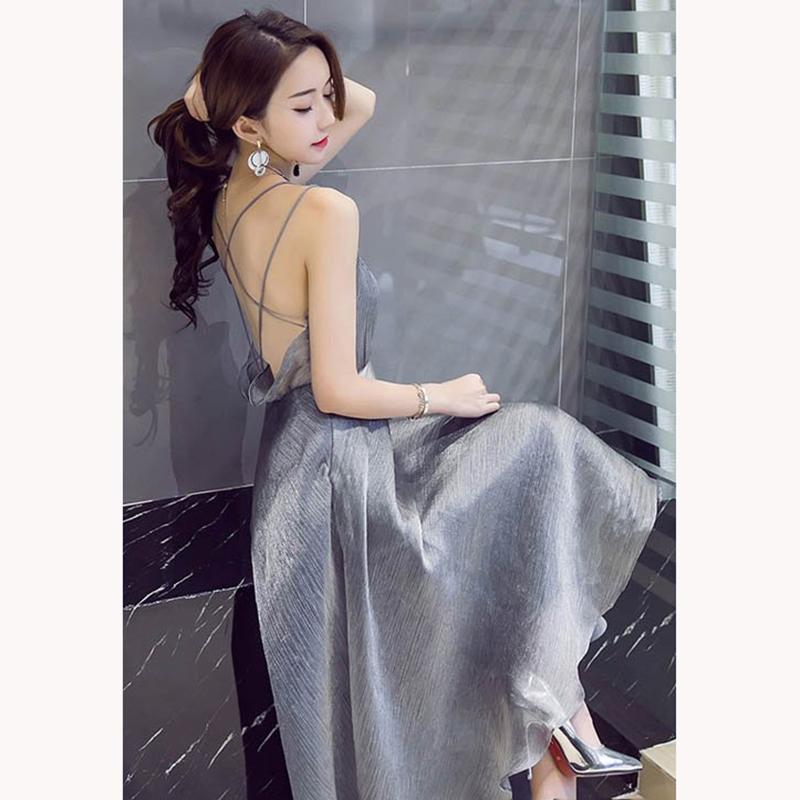 kudapy เดรสสั้นสีเทา ออกงาน เปิดหลังสวยเลอค่าหรูหรามีระดับแฝงความเซ็กซี่ทรงเสน่ห์