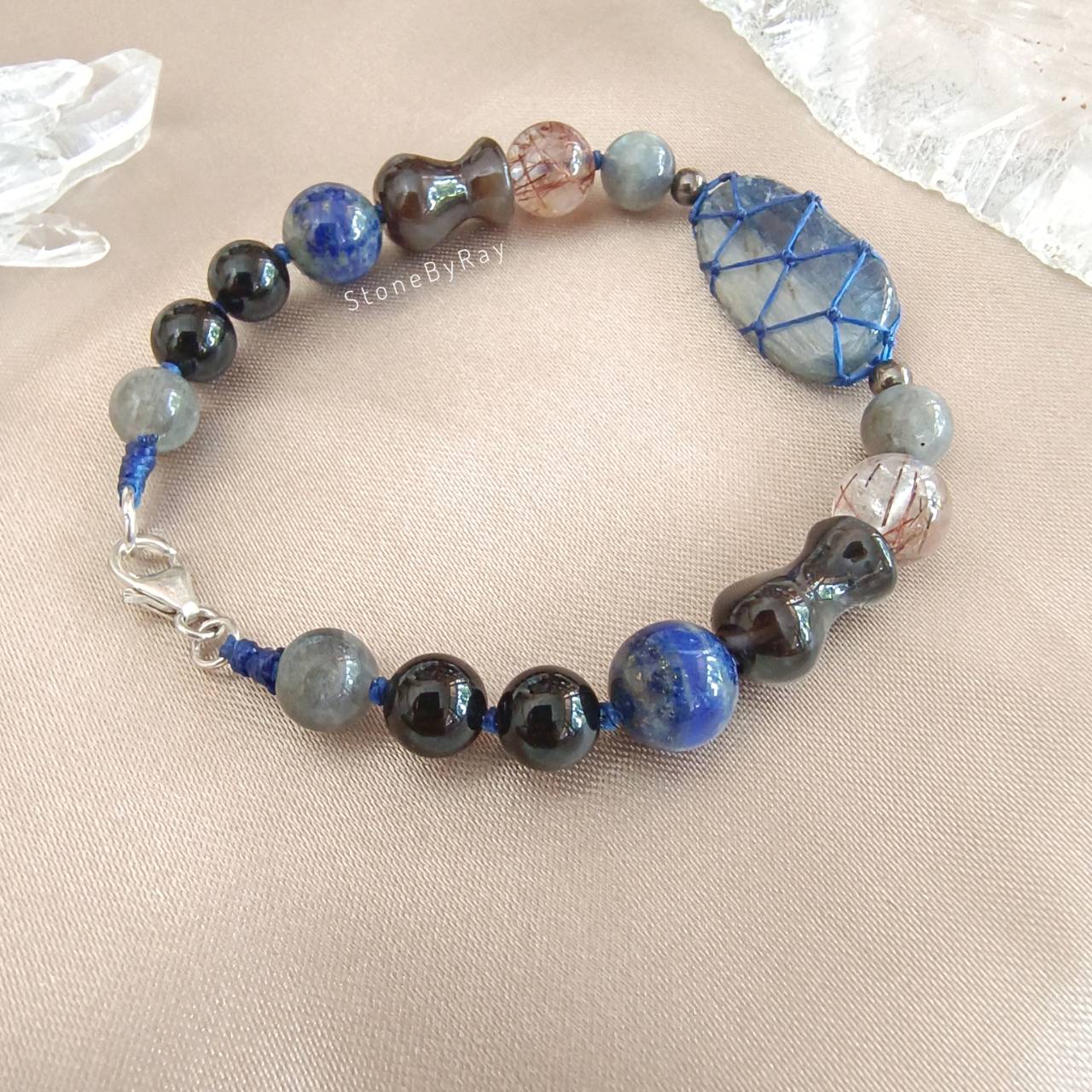 สร้อยข้อมือเชือกถักหินไคยาไนท์ Kyanite