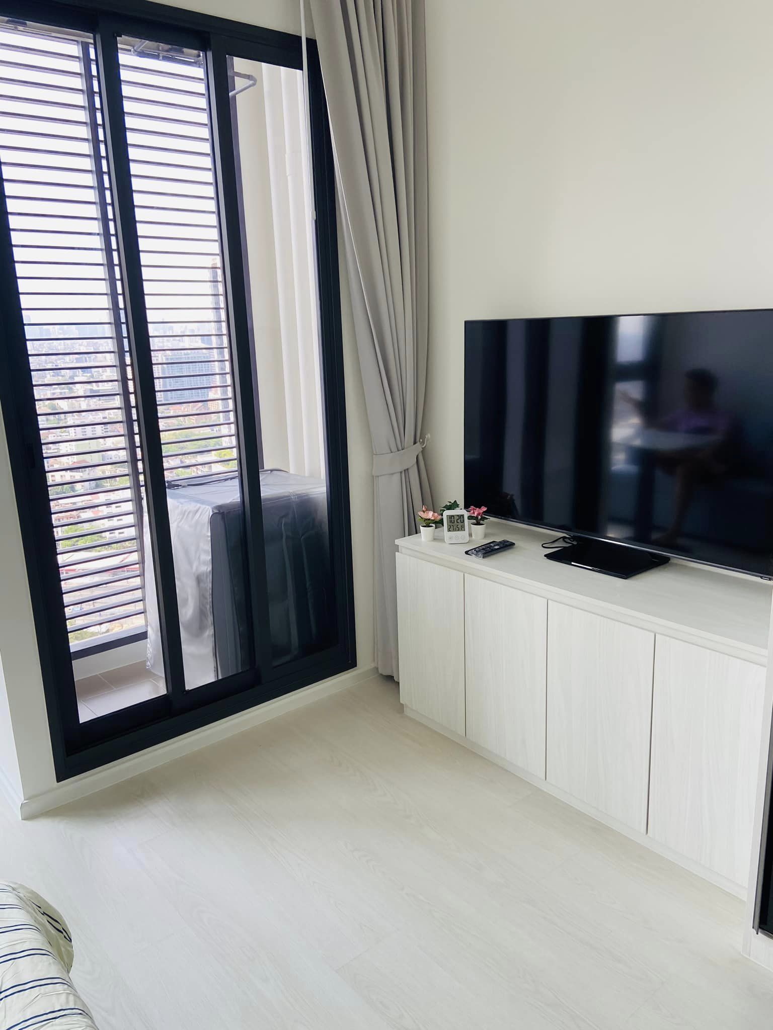 ให้เช่าคอนโด Mazarine Ratchayothin (แมสซารีน รัชโยธิน) ตกแต่งเฟอร์ครบมีเครื่องซักผ้าพร้อมอบได้เลยห้องสวยน่าอยู่