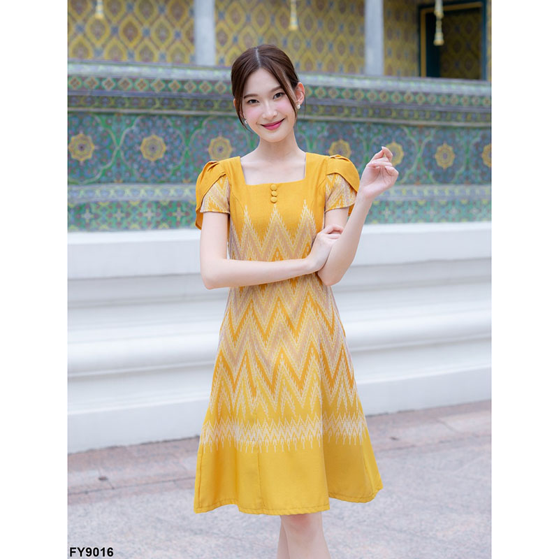 kudapy เดรสสั้นสีฟ้า/สีเหลือง ผ้าทอแขนกลีบบัว ผ้าลายไหย ใส่ทำงานสวยดูดี