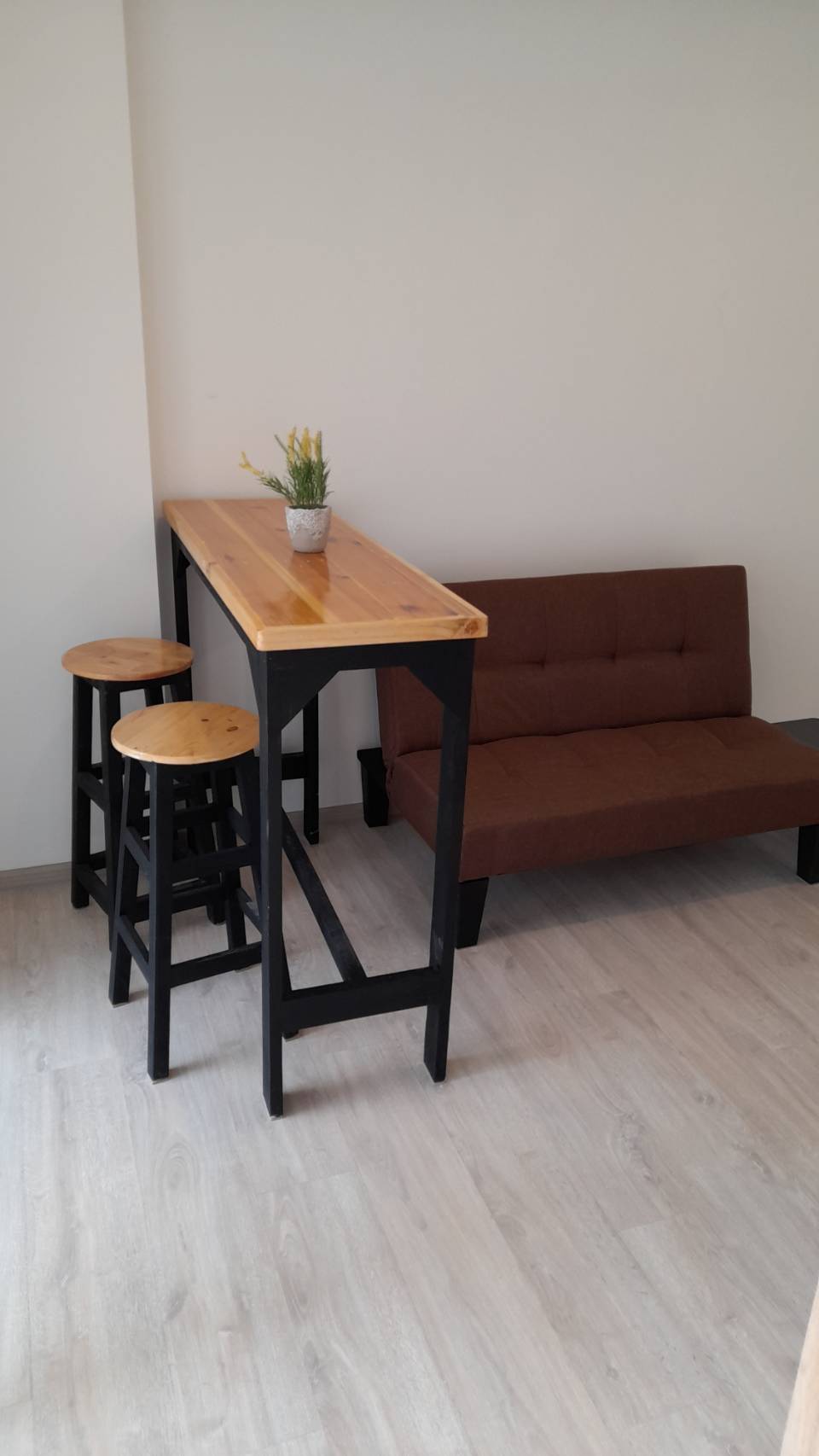 ปล่อยเช่าคอนโด SENA Kith MRT - Bangkae (เสนาคิทท์ เอ็มอาร์ที - บางแค) - เฟอร์เครื่องใช้ไฟฟ้าครบครั้น