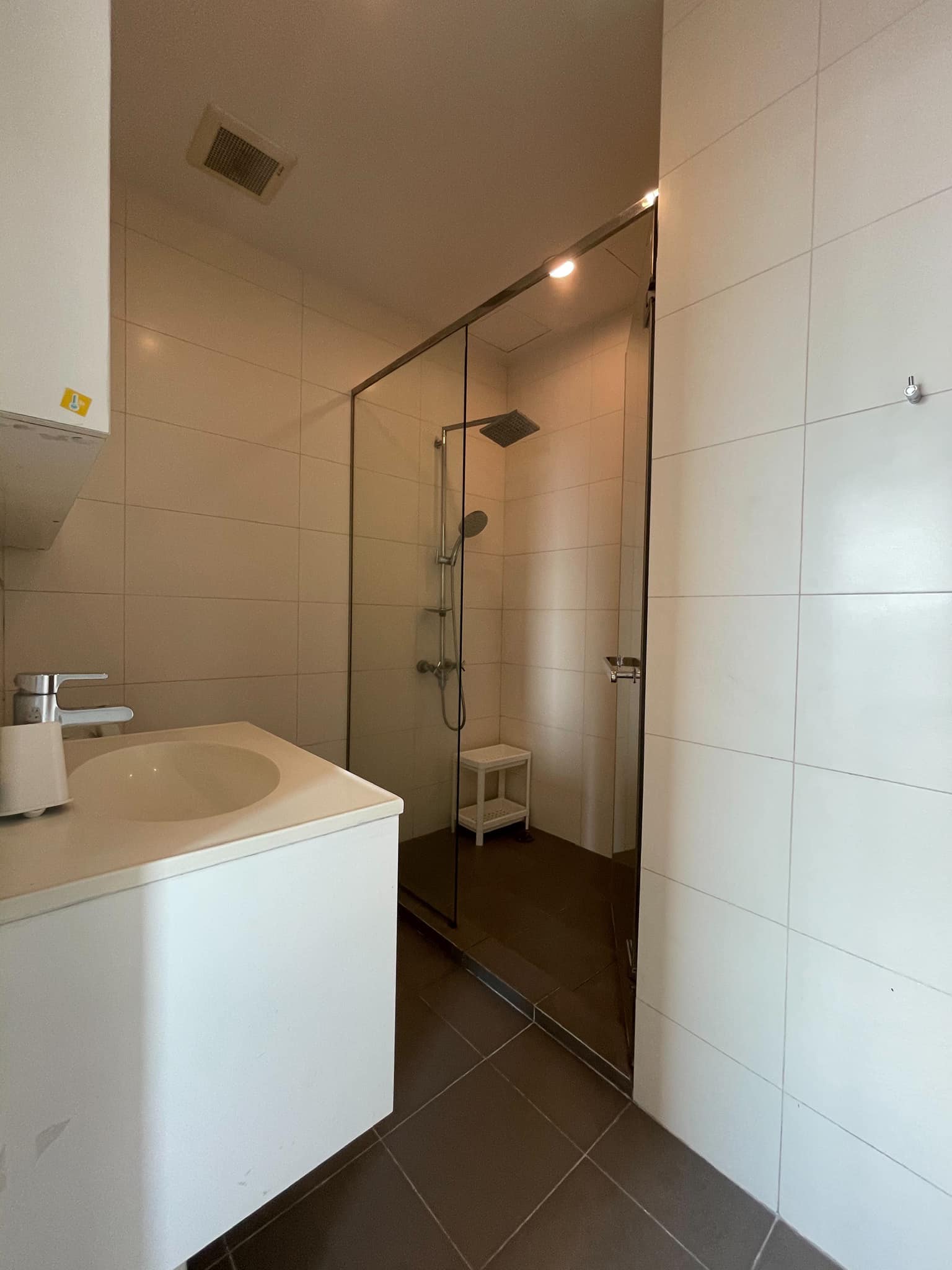 ปล่อยเช่าคอนโด WYNE Sukhumvit (วายน์ สุขุมวิท) - 1ห้องนอน 1ห้องน้ำ 1ห้องนั่งเล่น - ใกล้ BTS พระโขนง - ขนาดห้อง 30 ตรม. ชั้น 20