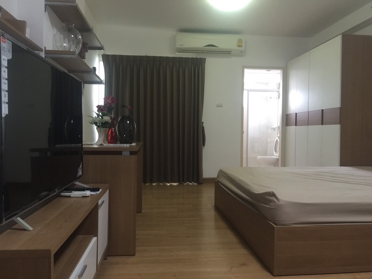 ขาย ศุภาลัย ปาร์ค แยกติวานนท์, Sell Supalai Park Tiwanon เฟอร์นิเจอร์เครื่องใช้ไฟฟ้าพร้อมเข้าอยู่ ( ฟรีโอน )