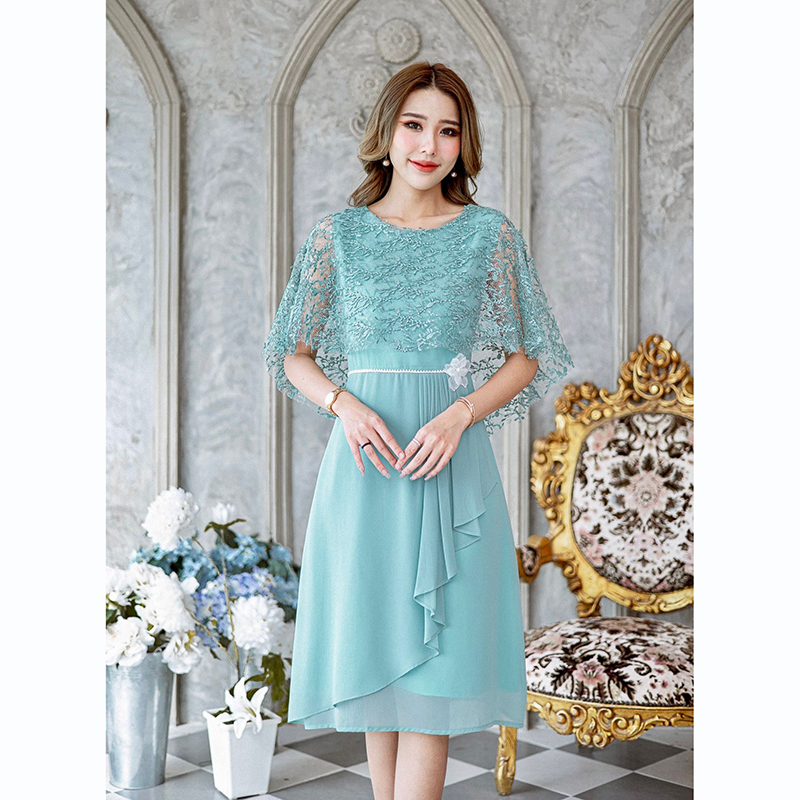 kudapy เดรสสสั้นสีเขียวมิ้น/สีชมพูกลีบบัว ไตล์คลุมไหล่สวยหรูหรามากๆ งานมีดีเทลสวยๆเพิ่มเติมตกแต่งหลายจุดค่ะ เริ่มจากผ้าลุกไม้เงาเนื้อสวยลายสามมิติ