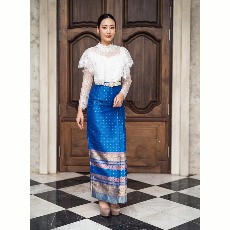 kudapy เสื้อลูกไม้สีขาวแขนยาวสวยงดงามมากๆ ผ้าลายสวย ผ้านิ่มพริ้ว / ผ้าถุงสำเร็จรูป