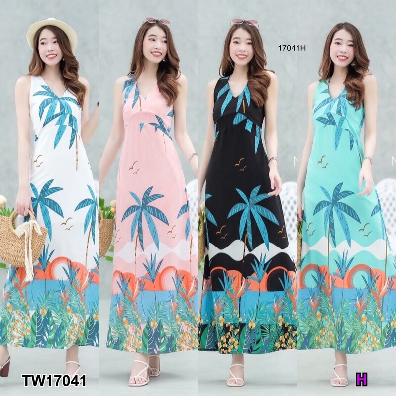 kudapy Maxi dress คอวีลายต้นมะพร้าวสุดชิคสีเขียว/สีขาว ดีเทลตัดต่อช่วงใต้อก สายไขว้ด้านหลัง ผ่าด้านข้าง 1 ข้าง