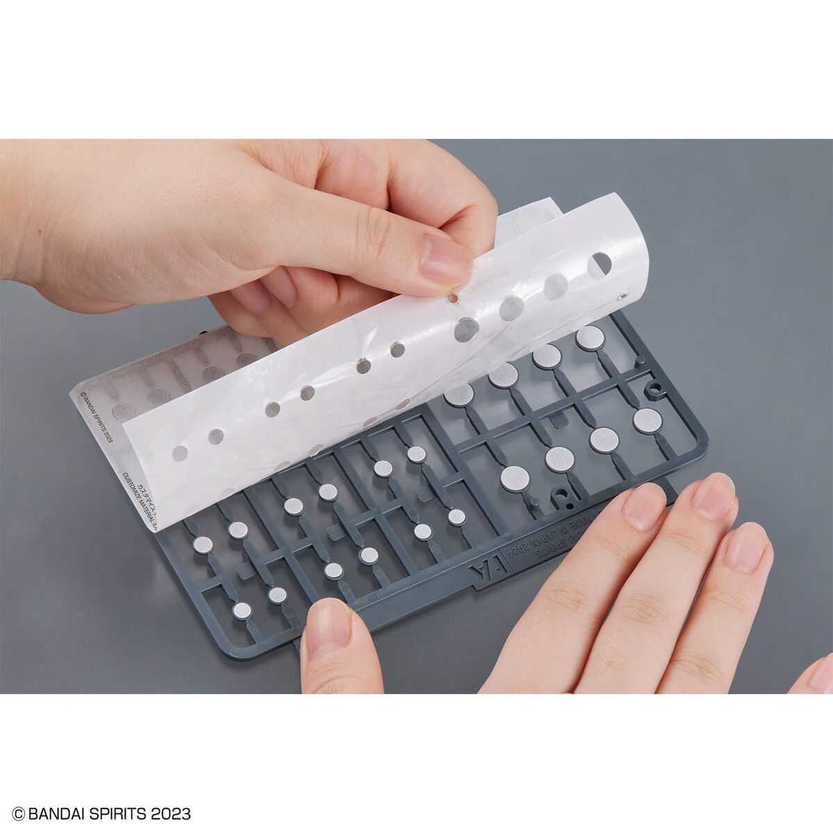 Bandai 4573102671677 CUSTOMIZE MATERIAL (DECORATION PARTS 1 GRAY)