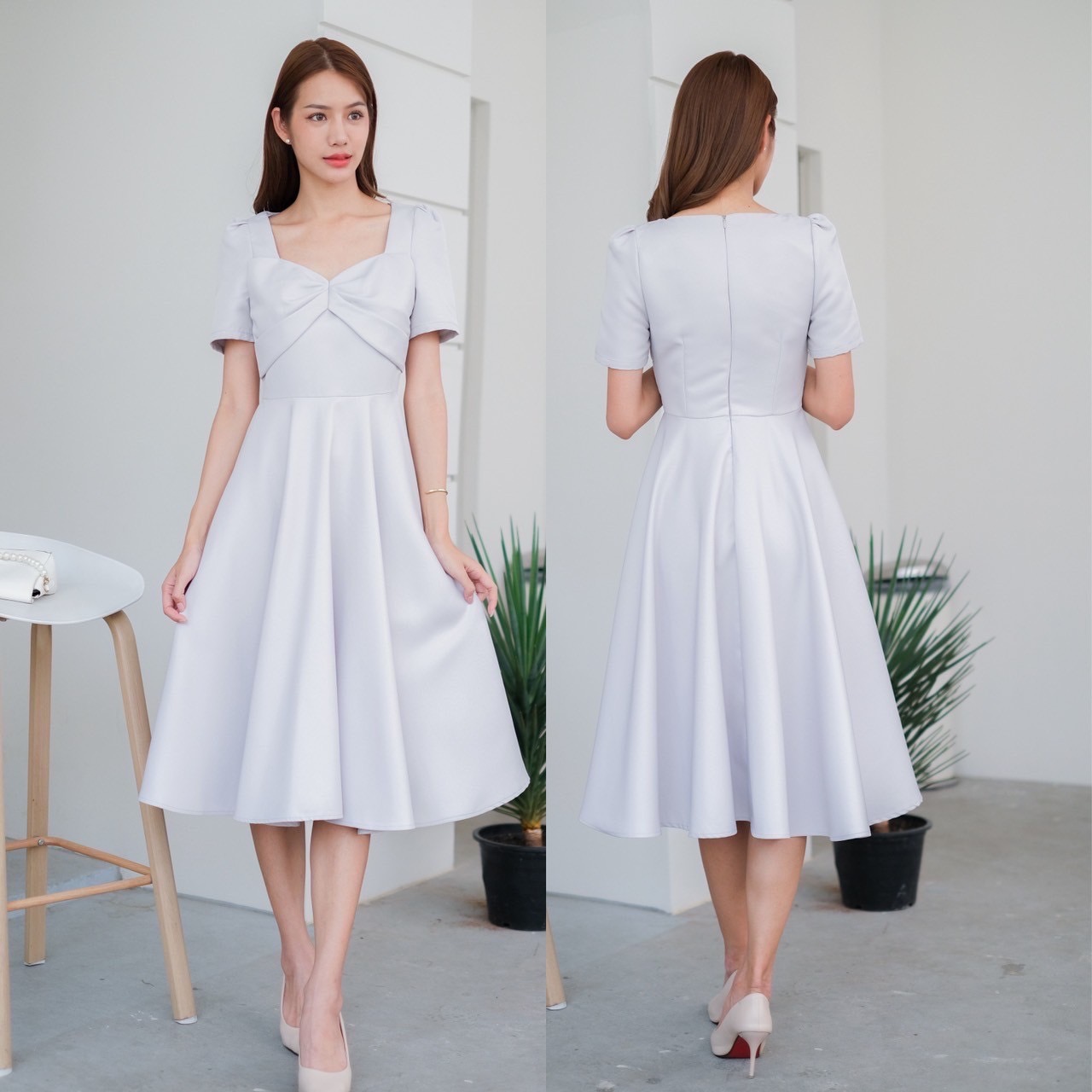 kudapy เดรสแขนสั้น คอเหลี่ยมวี คัตติ้งเริศแบบอลัง เข้ารูป เก็บทรง กระโปรงบานพริ้ว ใช้ผ้าเยอะ เจาะกระเป๋าลึก