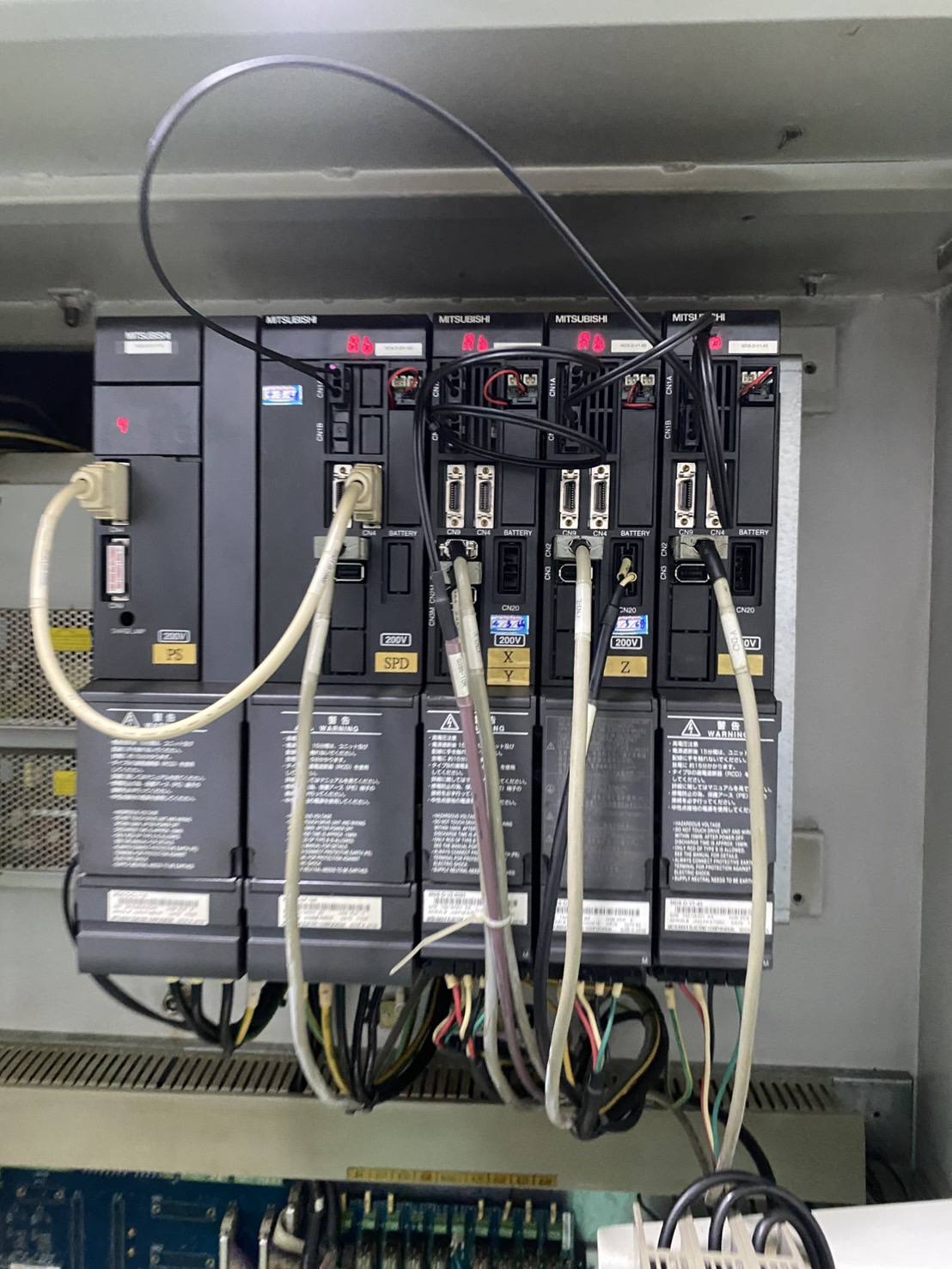 ซ่อมกล่องเซอร์โว MITSUBISHI SERVO DRIVE M70