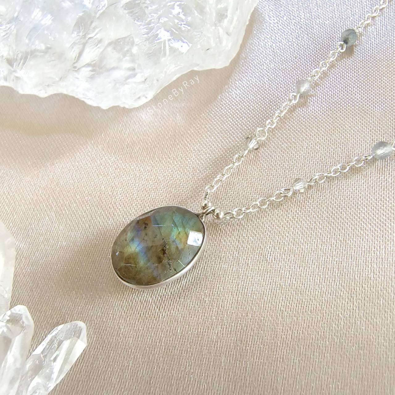 สร้อยคอเงินจี้หินลาบราโดไลท์ Labradorite