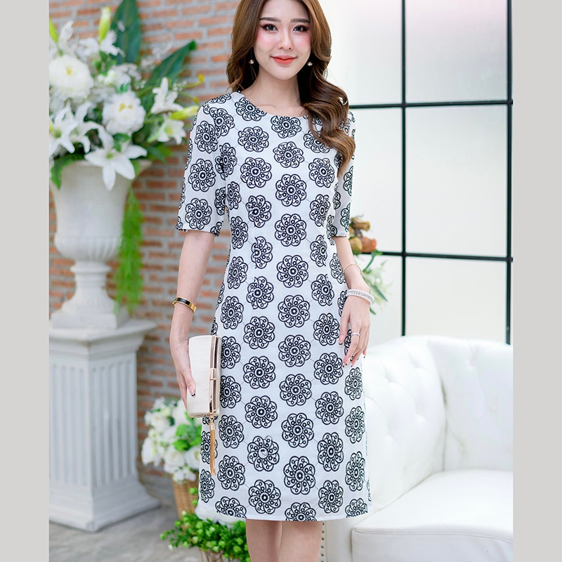 kudapy เดรสสั้นไปงานผ้าปักลายดอกไม้สีขาว,สีดำ ผ้าสวยงานปักแน่นสวยอย่างดีค่ะ ทรงเดรสเป็นทรงคอกลม แขนศอก มีซับในซิปหลัง