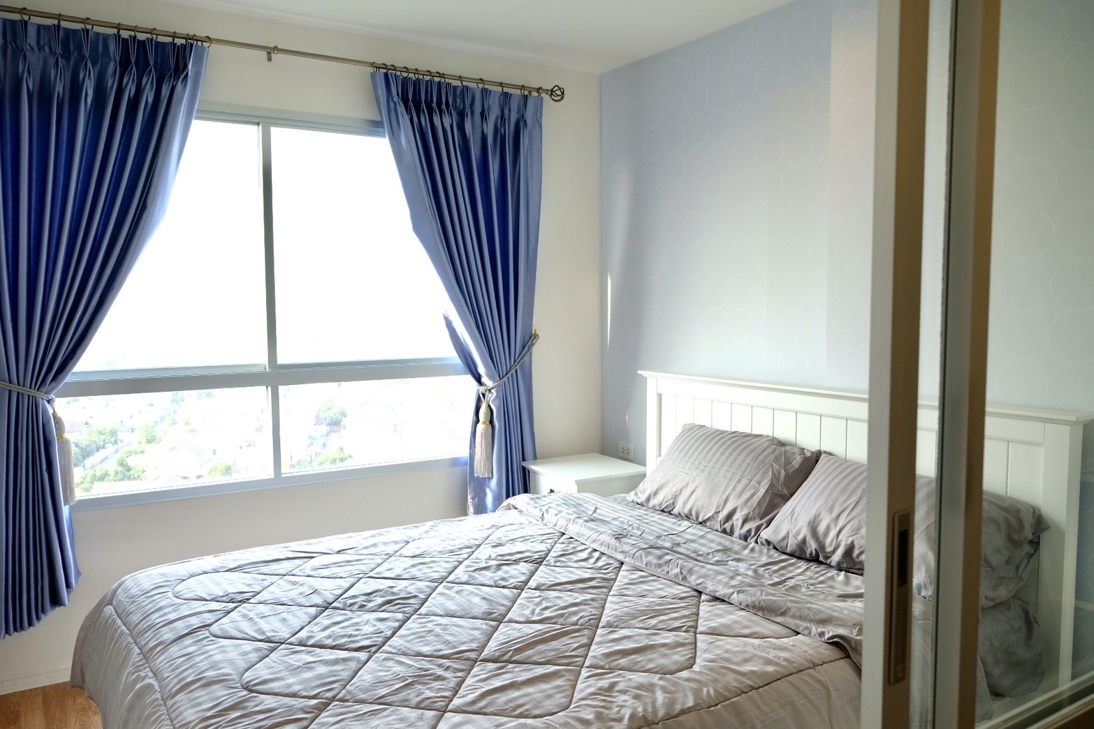 ให้เช่าคอนโด Lumpini Ville Nakhon In - Reverview (ลุมพินี วิลล์ นครอินทร์ - ริเวอร์วิว) - ใกล้กระทรวจสาธารณสุขและBig C แยกติวานนท์ - การเดินทาง: MRT แยกติวานนท์ : 1.3 กม.