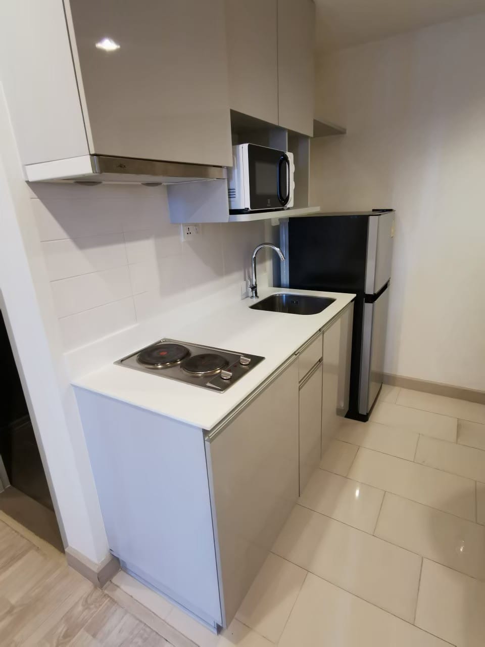 คอนโด IDEO Mobi Rama 9 (ไอดีโอ โมบิ พระราม 9) High Rise โซนพื้นที่ MRT พระราม9 ให้เช่าห้องแบบ 2ห้องนอน 2ห้องน้ำ ขนาดห้อง 55 ตรม. ชั้น 12A