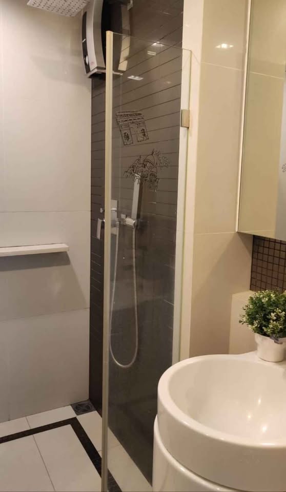 ให้เช่าห้องแบบ 1ห้องนอน 1ห้องน้ำ โซนพื้นที่ BTS อ่อนนุช คอนโด Rhythm Sukhumvit 50 (ริทึ่ม สุขุมวิท 50) ขนาดห้อง 35 ตรม. ชั้น 6 ชั้นเดียวกับส่วนกลาง