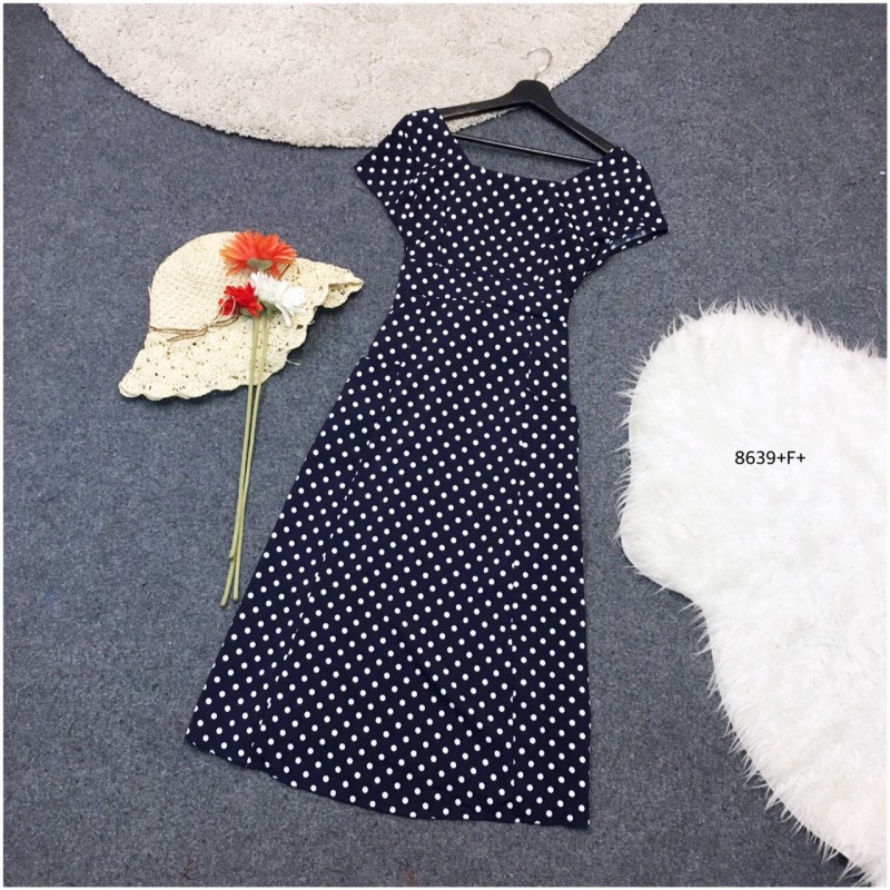 kudapy เดรสยาวสีกรมท่า เหลือง คอเหลี่ยม ผ้าโฟร์เวย์พิมพ์ลายจุด เย็บแต่งกระเป๋าหน้า 2 ข้าง