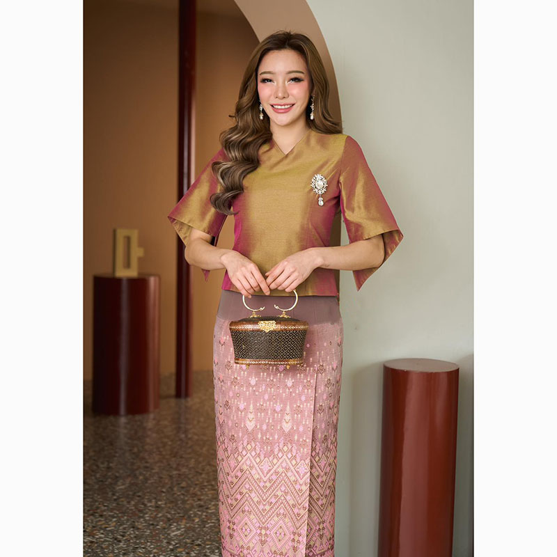 kudapy ชุดเซ็ทเสื้อผ้าไหมแพรทิพย์ สีทองไพรหม่นเขียว+ผ้าถุงผ้าฝ้ายทอลายแพรวากาฬสินธุ์