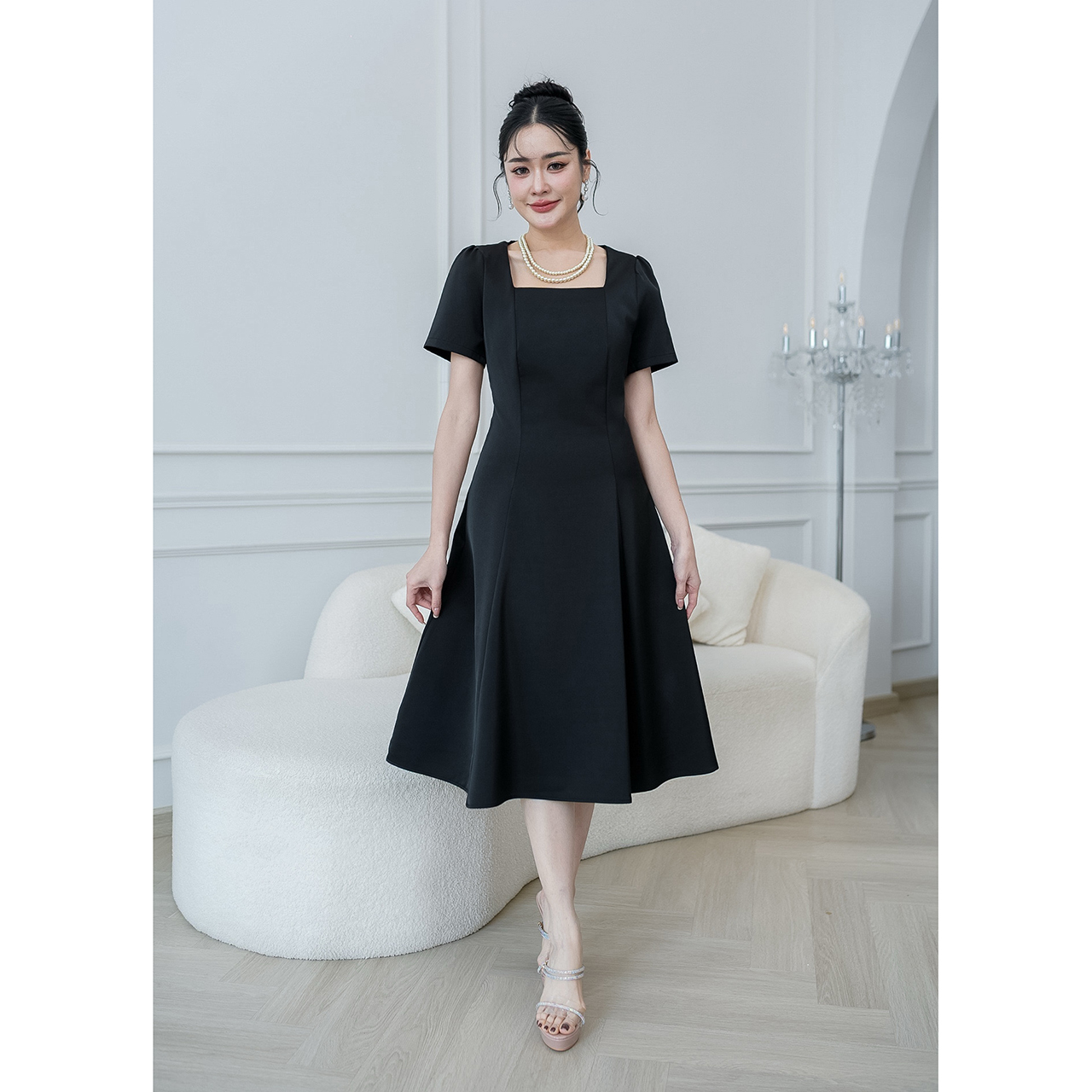 kudapy เดรสผ้าพื้นเรียบ ทรงสวยสุภาพ งานผ้านิ่มใส่สบาย ดีไซน์ทรงสวยแบบเรียบๆดูผู้ดี