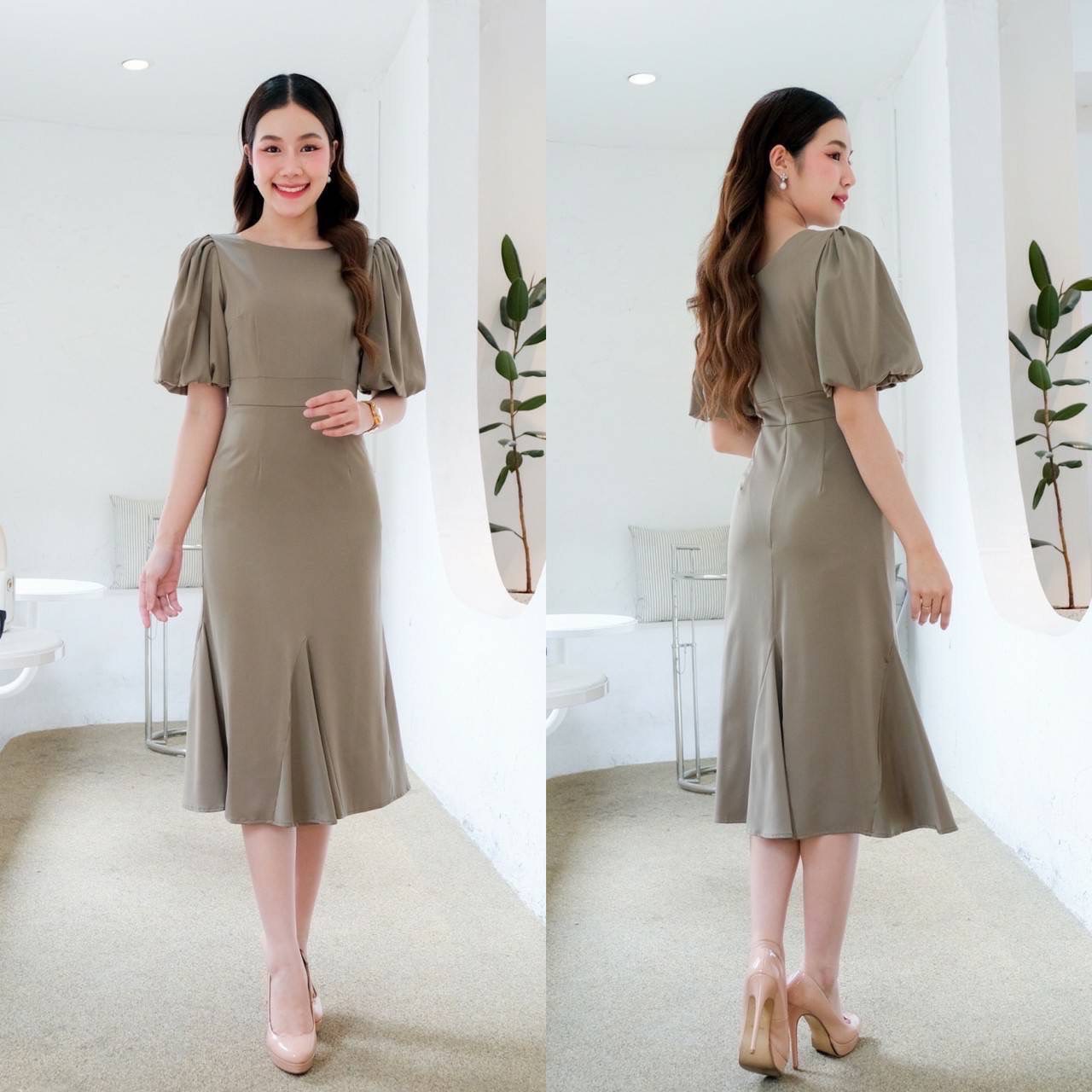 kudapy เดรสสั้นสีชมพู/สีครีม/สีนำ้ตาล/สีฟ้า/สีเขียวขี้ม้า/สีม่วง แขนบอลลูน กระโปรงทรงเอ ปลายหางปลาจีบ เครปซาติน