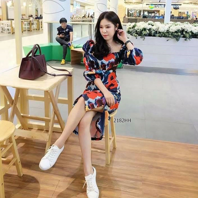 kudapy เดรสยาวสีขาว/สีแดง/สีกรม ผ้าพิมพ์ลายดอกไม้ ผ้าญี่ปุ่นเนื้อผ้าหนากำลังดีใส่เย็นสบาย ลื่นๆ