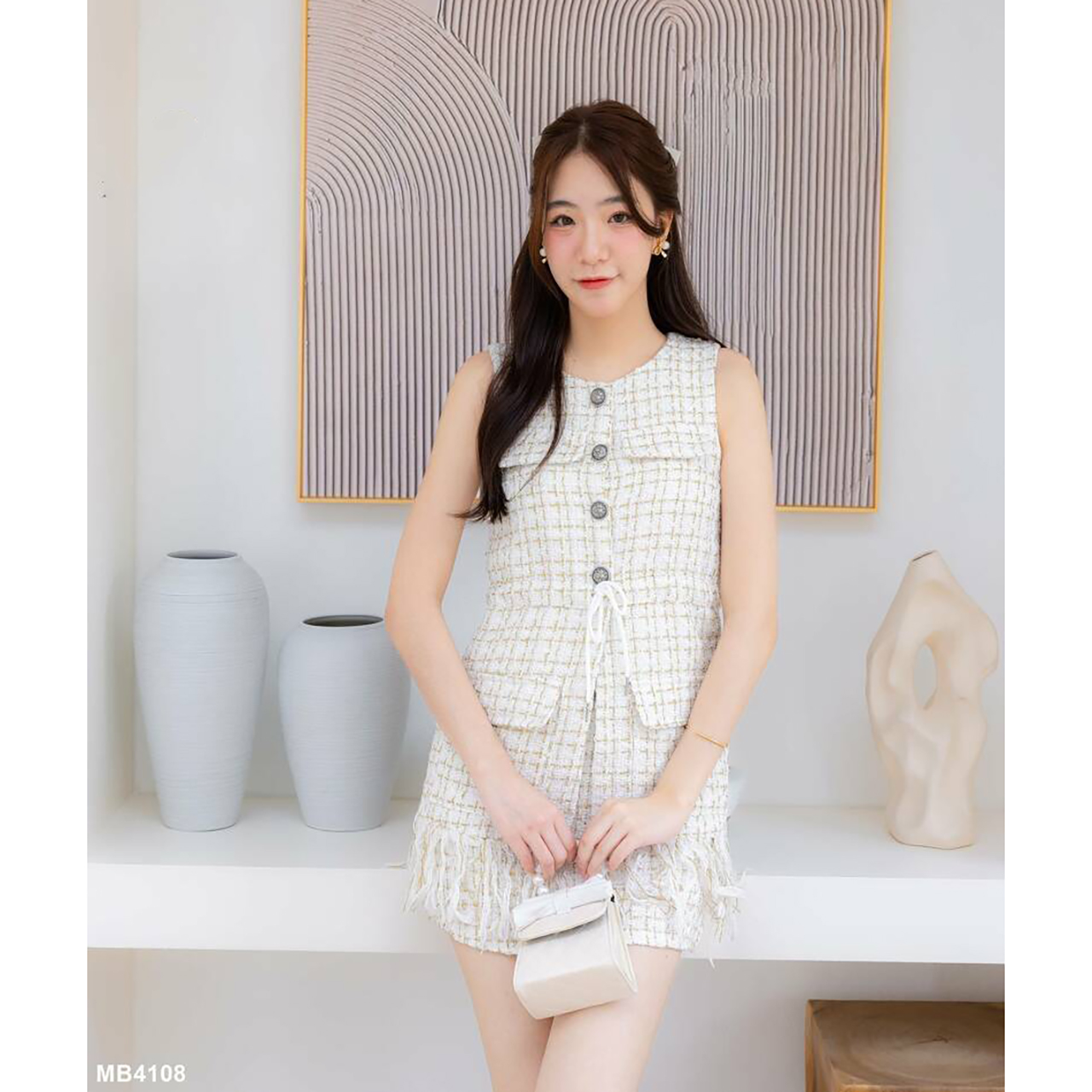 kudapy ชุดเซ็ทสีดำ/สีขาว ผ้าทวิตเอวรูดเสื้อแต่งกระดุม4ชิ้น