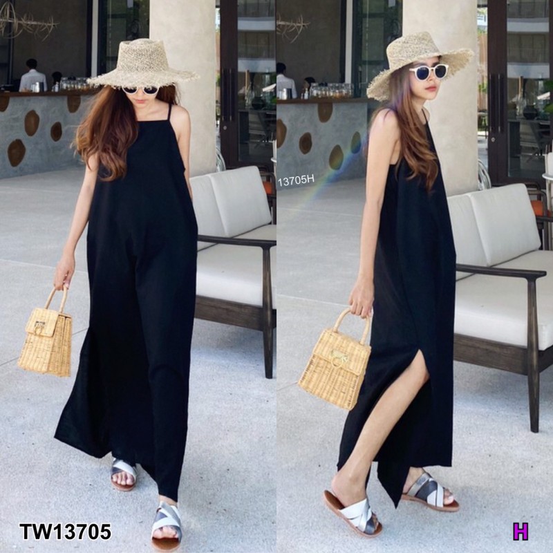 kudapy Maxi Dress เดรสยาวสีครีม ดำ เขียว เหลือง โอรส เทาเข้ม สายเดี่ยว เนื้อผ้าลินิน มีกระเป๋าข้างสองข้าง เรียบ หรู