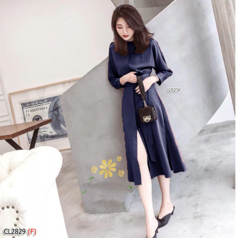 kudapy เดรสยาวสีแดง.ชมพู.น้ำตาล.กรม,ชมพูเข้ม,เทา สีพื้น ความยาวกำลังดี ติดกระดุมด้านหน้าแหวกด้านหน้า ชายกระโปรงผ่าข้าง