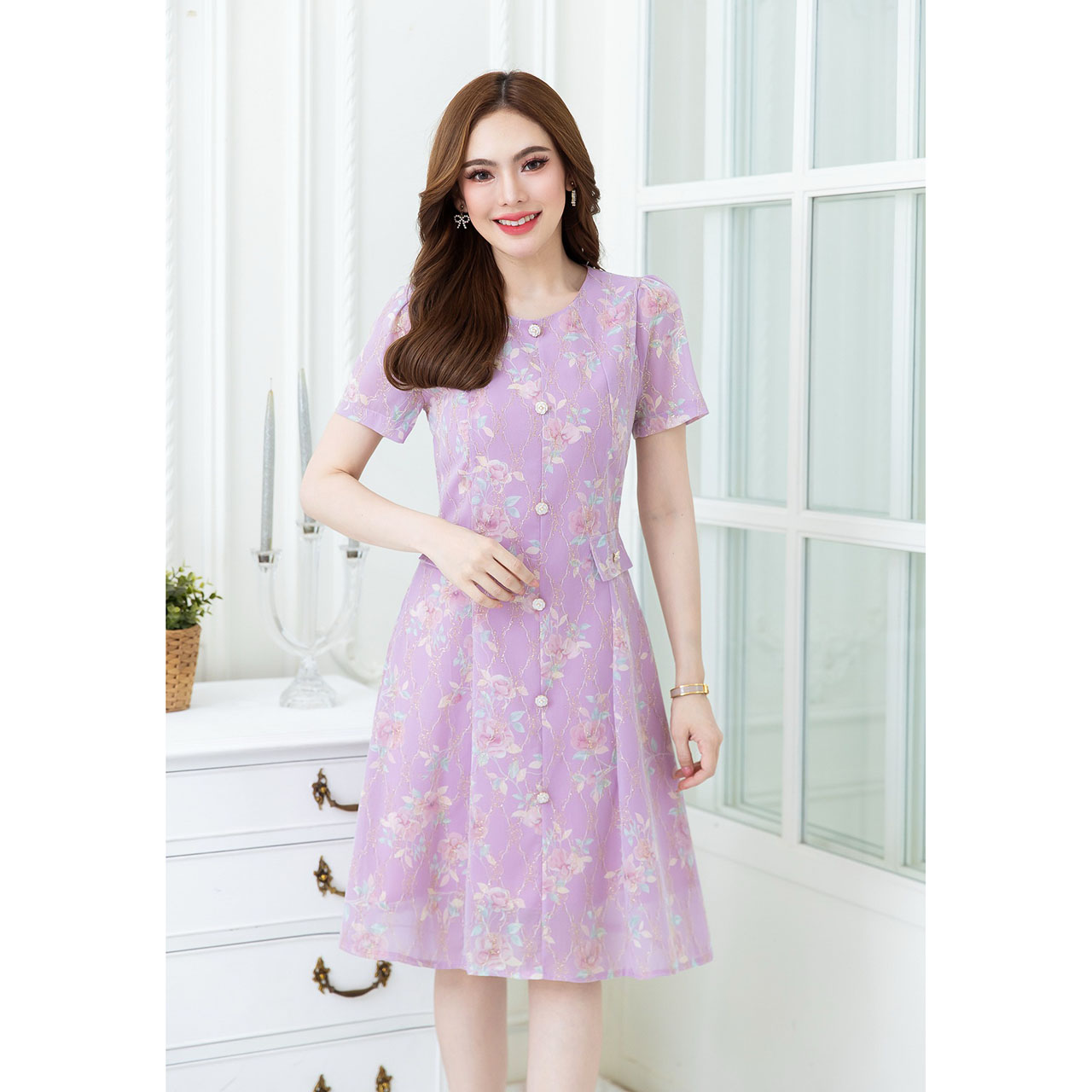 kudapy เดรสสั้นสี ครีม/สีชมพูม่วง ชีฟองพิมพ์ลายอัดกาวผ้าตาข่ายปักดิ้นทอง สวยหวาน แพทเทิร์นเรียบง่ายทรงสวย