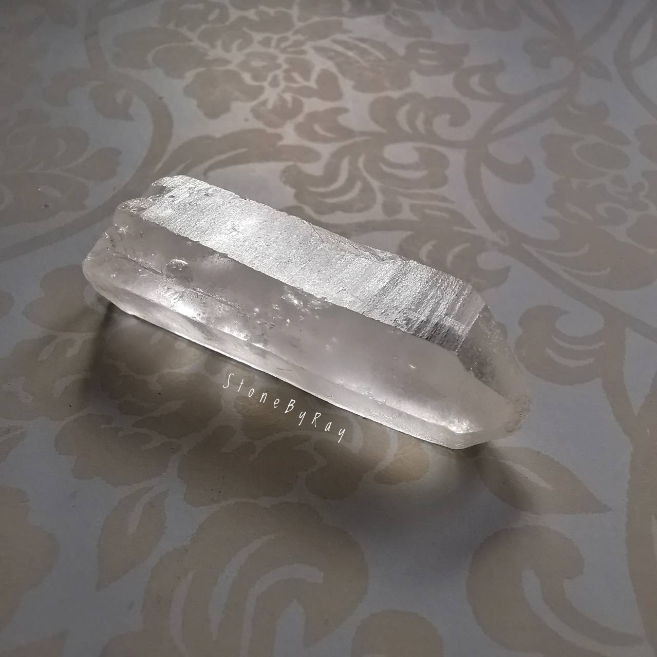 หินคริสตัลควอตซ์ (Crystal Quartz)