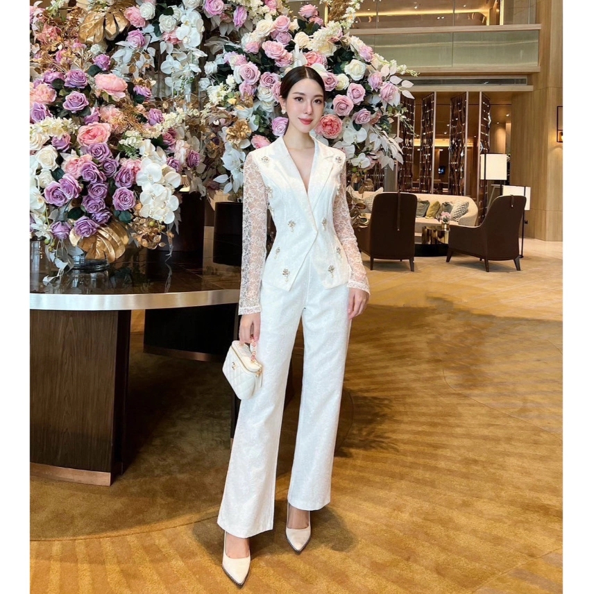 kudapy เซตเสื้อลูกไม้คอปกทรงสูท+กางเกงขายาวทรงกระบอกสีขาว ,สีชมพู