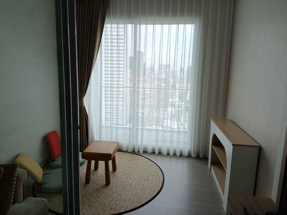 ปล่อยเช่าคอนโด Supalai Premier Si Phraya-Samyan (ศุภาลัย พรีเมียร์ สี่พระยา-สามย่าน) - 1ห้องนอน 1ห้องอเนกประสงค์ 1ห้องน้ำ 1ห้องนั่งเล่น 1ห้องครัว - ใกล้ MRT สามย่าน - ขนาดห้อง 52 ตรม. ชั้น 18