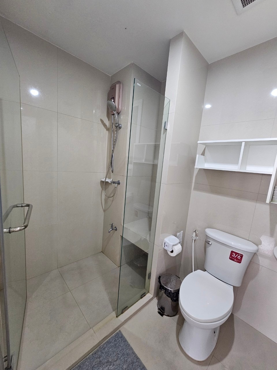 สนใจชมห้องติดต่อได้เลย Line ID: Smile-easy ปล่อยเช่าคอนโด Manor Sanambinnam (แมเนอร์ สนามบินน้ำ) - 2ห้องนอน 2ห้องน้ำ 1ห้องนั่งเล่น - ใกล้ MRT พระนั่งเกล้า - ขนาดห้อง 64 ตรม. ชั้น 27