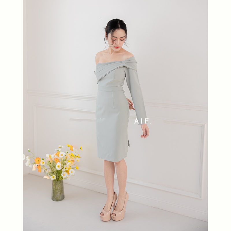 kudapy เดรสสั้นสีเทาอมเขียว , ฟ้าเข้ม , ชมพู ปาดไหล่ ดีเทลแต่งแขนยาว ให้ลุคไฮโซสุดด ขอบอกว่าสวยทุกสี ใส่แล้วขับผิวเว่อ