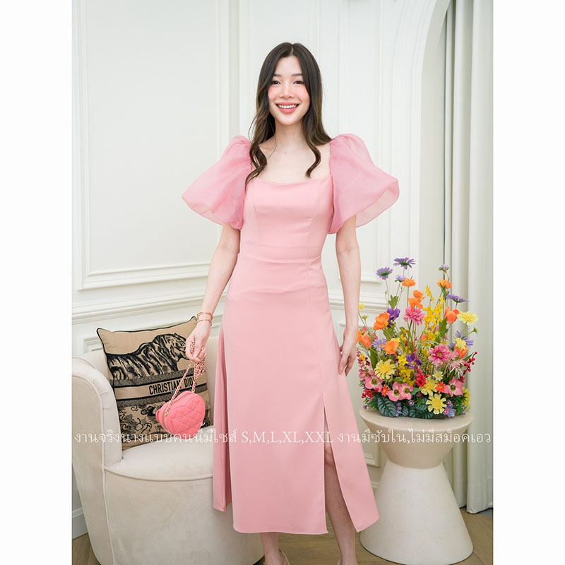 kudapy เดรสสั้นสีชมพู/สีสัม เดรสออกงานแนวมินิมอล เรียบหรูดูแพง รุ่นนี้ใส่เป็นทรงปาดไหล่ปิดต้นแขน หรือแขนพองตุ๊กตาก็น่ารัก
