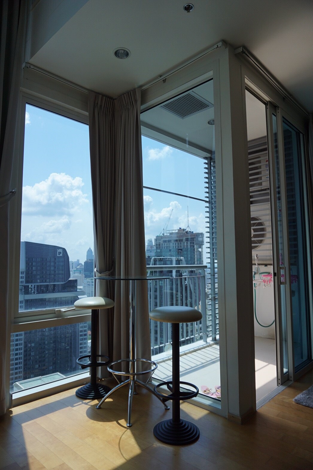 Villa Rachatewi (วิลล่า ราชเทวี)ให้เช่าคอนโดห้อง Duplax2ชั้น แต่งครบพร้อมอยู่