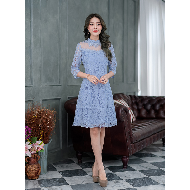 kudapy เดรสสั้นสีชมพู/สีฟ้า ลูกไม้เนื้อนิ่ม รุ่นนี้เป็นแขนศอก กระโปรงบานเล็กน้อย ช่วงอกแต่งผ้าซีทรู เก๋ที่ช่วงคอ