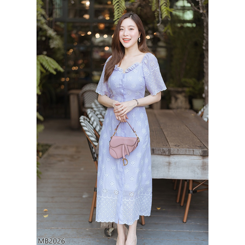 kudapy เดรสยาวสีม่วง/สีดำ/สีชมพู อกระบายกระดุมหน้ายาวลายดอกไม้