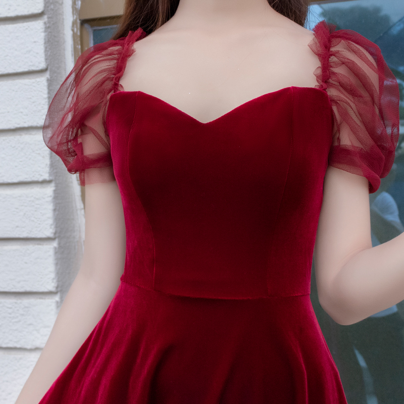 kudapy มินิเดรสหรูกำมะหยี่ทรงเจ้าหญิง แต่งแขนซีทรูพองบอลลูน (แดง)