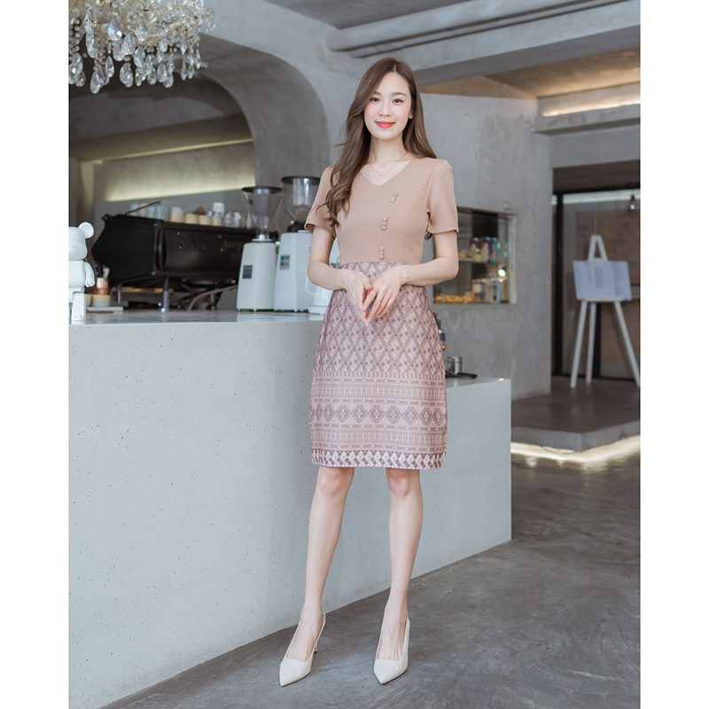 kudapy เดรสสั้นน้ำตาล/สีชมพู/สีฟ้า กระโปรงผ้าไทยท่อนบนสีพื้นแต่งกระดุม