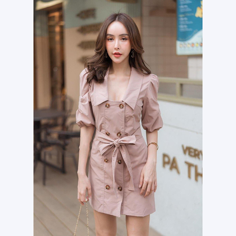 kudapy มินิเดรสสีน้ำตาลอ่อนละมุนมากก คอปก กระดุมหน้า แขนเย็บเลเยอร์ จั้มปลาย เนื้อผ้าดีใส่สบาย