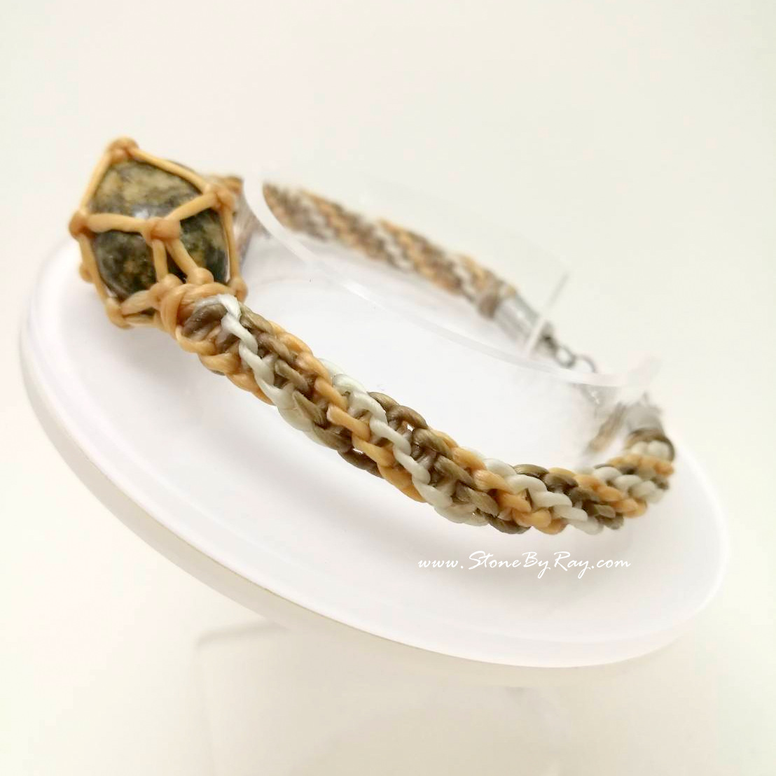 สร้อยข้อมือเชือกถักกับหินแจสเปอร์