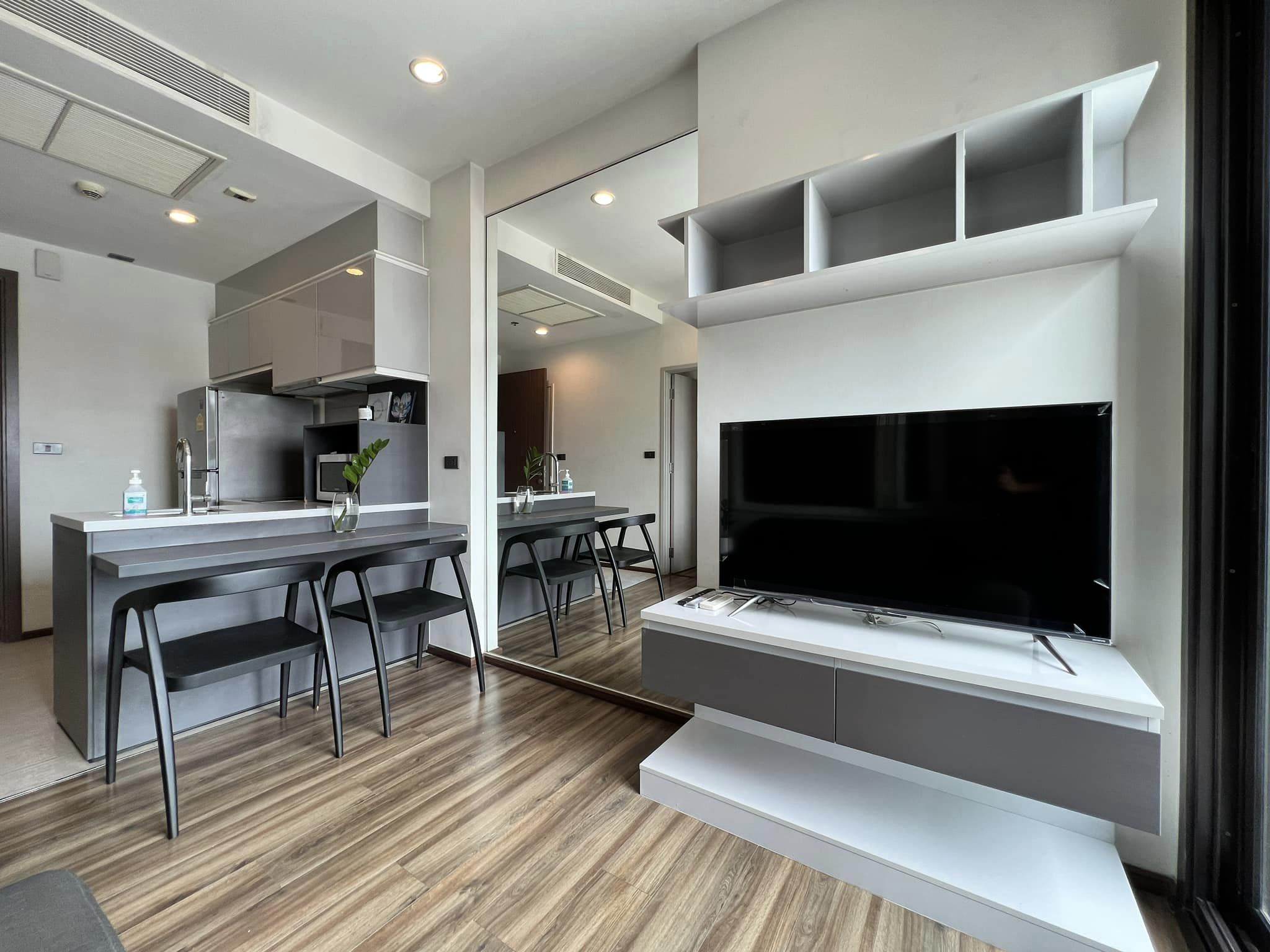 ปล่อยเช่าคอนโด WYNE Sukhumvit (วายน์ สุขุมวิท) - 1ห้องนอน 1ห้องน้ำ 1ห้องนั่งเล่น - ใกล้ BTS พระโขนง - ขนาดห้อง 30 ตรม. ชั้น 20