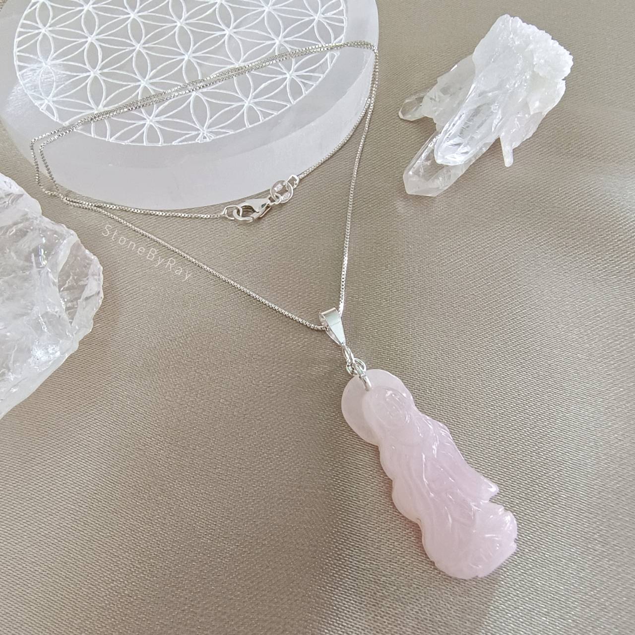 สร้อยคอเงิน+จี้หินโรสควอตซ์แกะสลักเจ้าแม่กวนอิม Rose Quartz