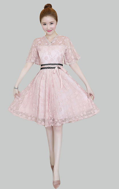 ชุดเดรสออกงาน ผ้าลูกไม้เนื้อนิ่มสีชมพูอ่อน