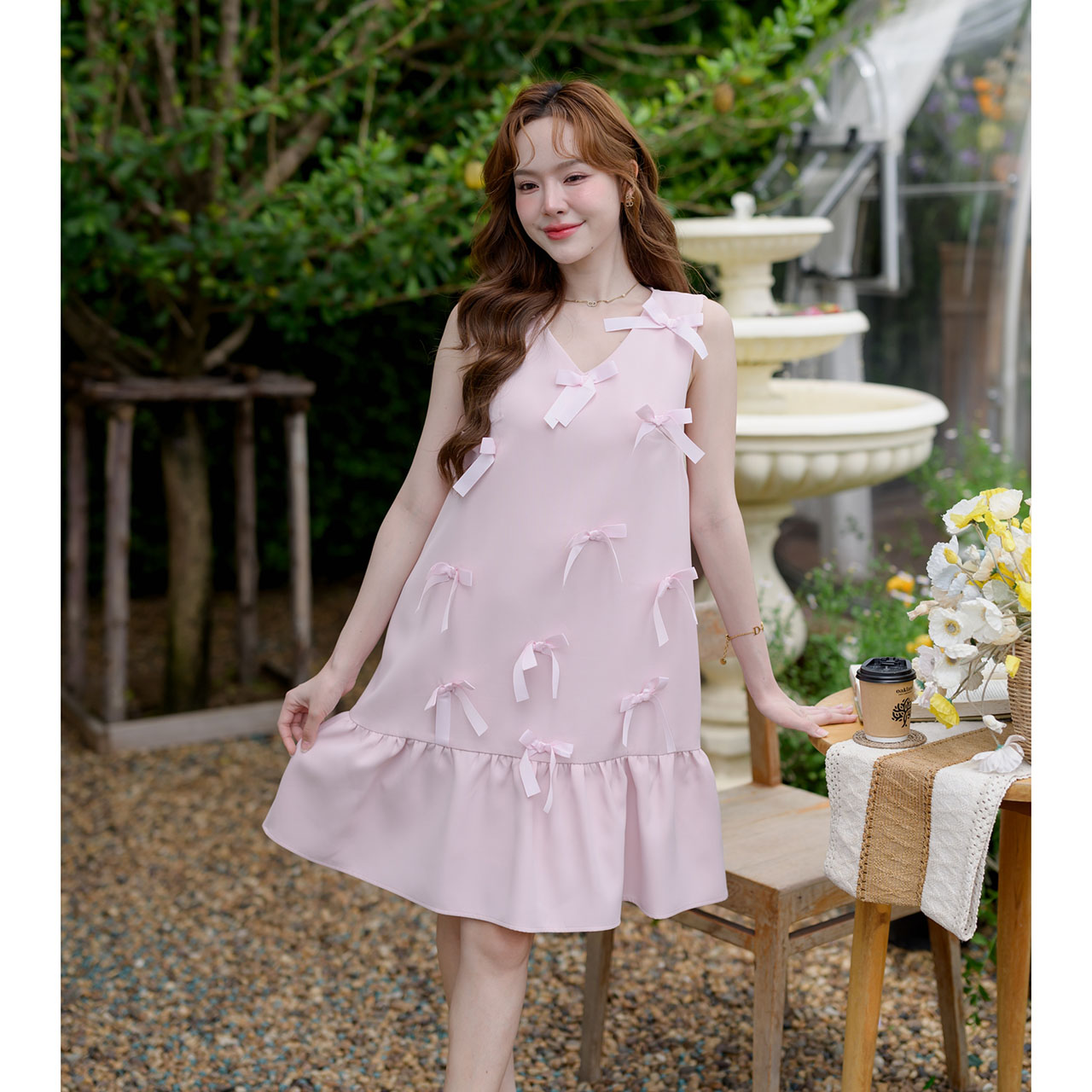 kudapy เดรสสั้นสีเหลือง/สีเขียวมิ้นท์/สีชมพู เดรสชายกระโปรงจับจีบเป็นระบายรอบตัว แขนกูด ตัวเดรสแต่งโปว์สวยดูดี