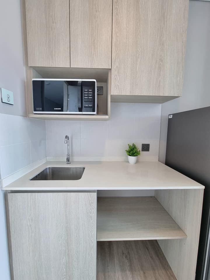 ปล่อยเช่าคอนโด Lumpini Park Phahon 32 (ลุมพินี พาร์ค พหล 32) - ห้องใหม่มือแรก Studio 1ห้องน้ำ - ใกล้ BTS รัชโยธินและเสนานิคม - ขนาดห้อง 24 ตรม. ชั้น 20